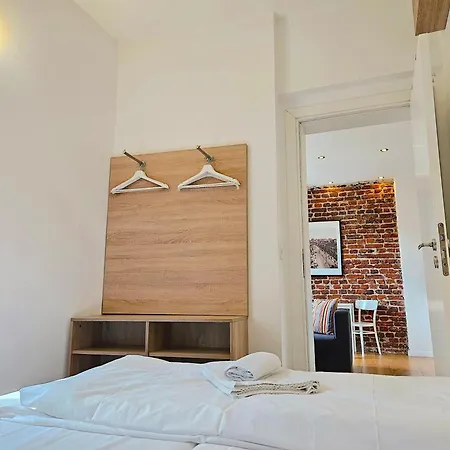 Antim Boutique Aparthotel 3*